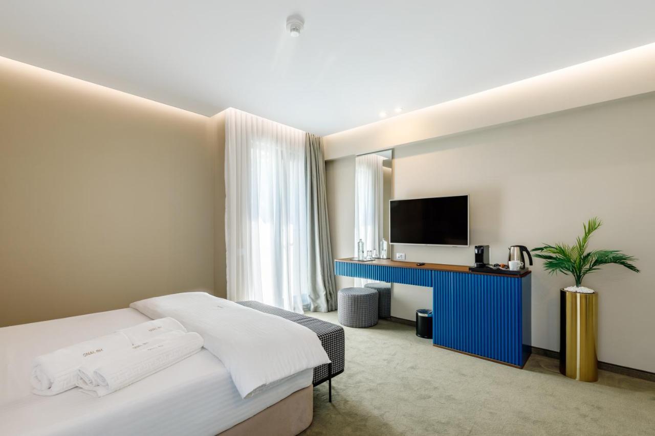 Onal Boutique Hotelier Mamaia Ngoại thất bức ảnh